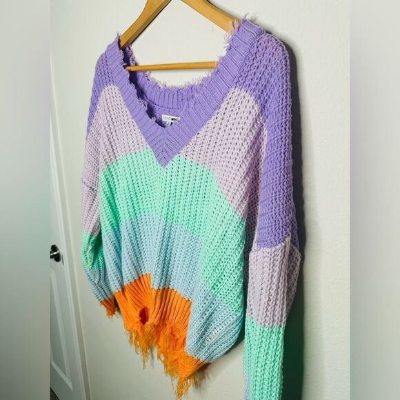 Fashion Nova Womens Colorblock Distressed Sweater Lavender Combo Small - Picture 2 of 6